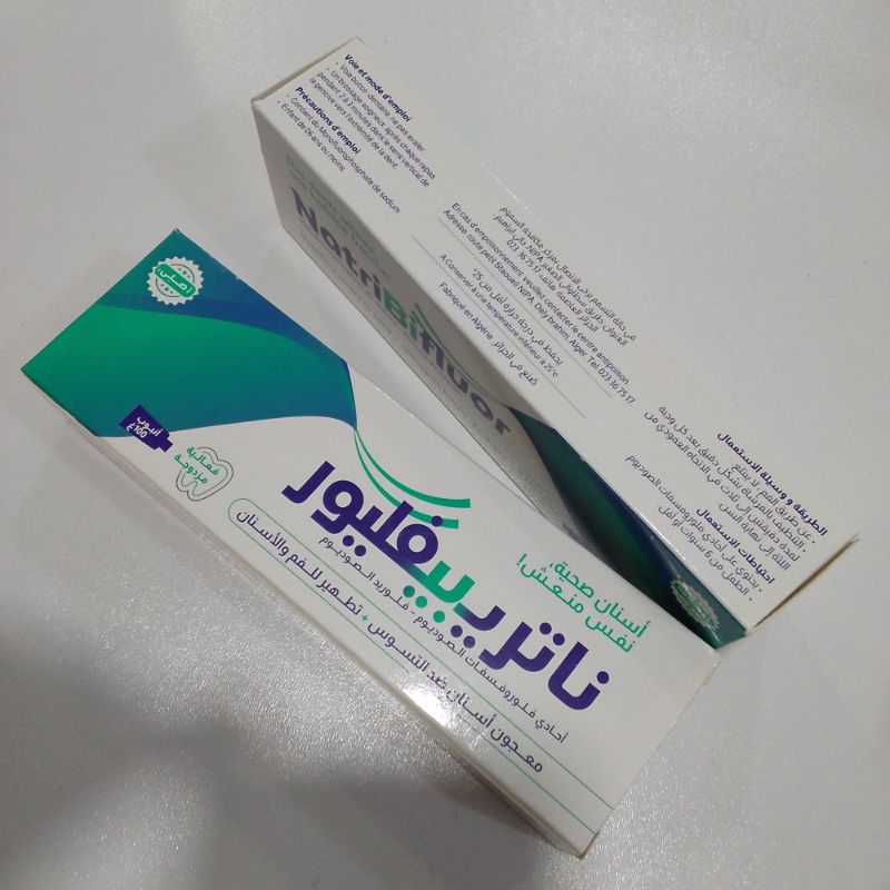 معجون أسنان ناتري بيفلور