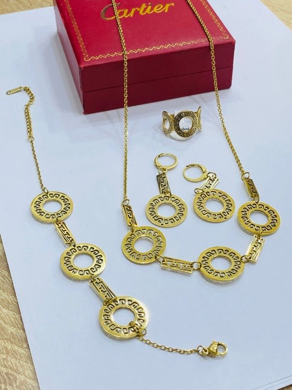 باغوغ Cartier من الذهب الأصفر