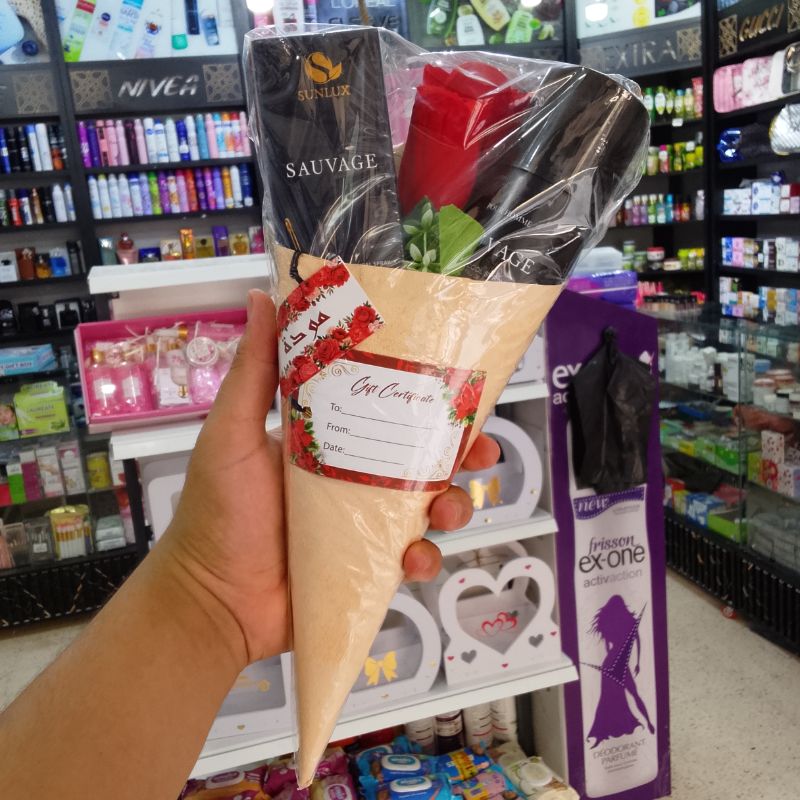 باقة ورد مع عطر مميز و ديدورو مزيل العرق