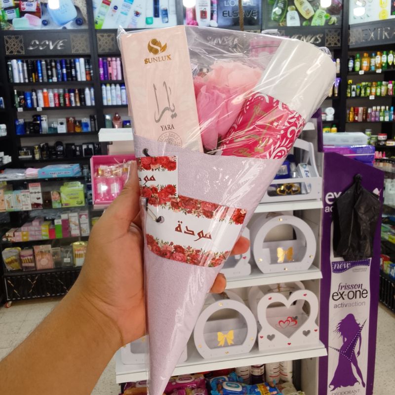 باقة ورد مع عطر مميز و ديدورو مزيل العرق